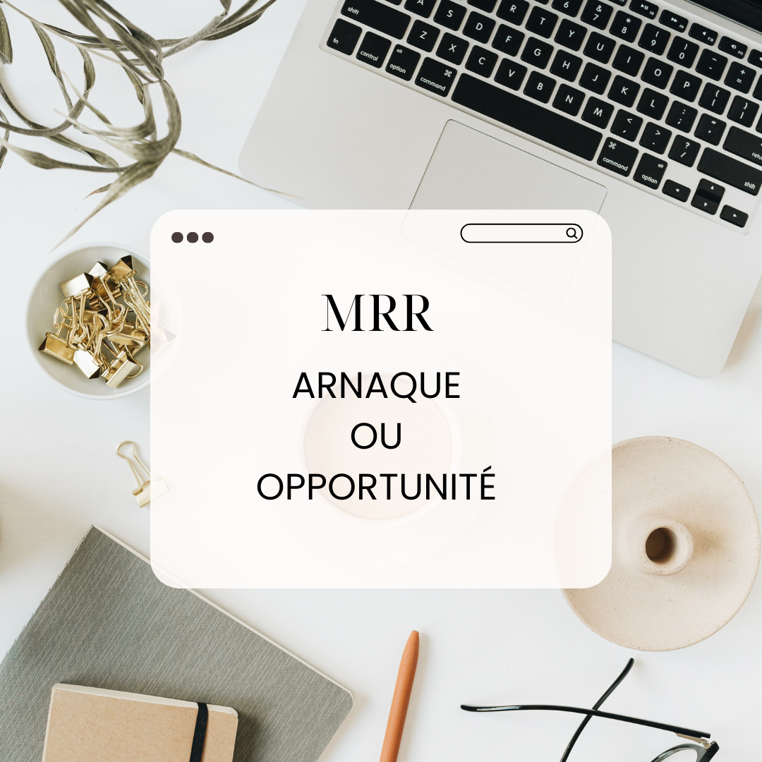 Visuel minimaliste représentant un bureau moderne avec un ordinateur portable et la question “MRR : arnaque ou opportunité ?” — illustration d’un article de blog sur le Master Resell Rights et les revenus complémentaires en ligne.